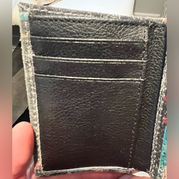 Spider-Man Tri-Fold Wallet - Marvel Comics - Picture 12 of 14